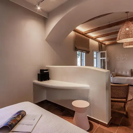 Kimolia Gi Apartahotel 4*