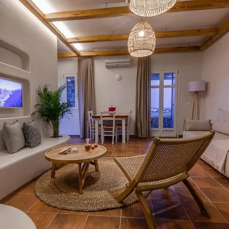 Kimolia Gi Lägenhetshotell 4*